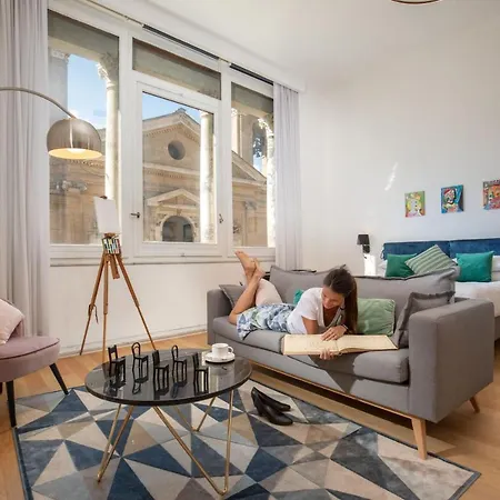 Margutta Diy Art Apartman *